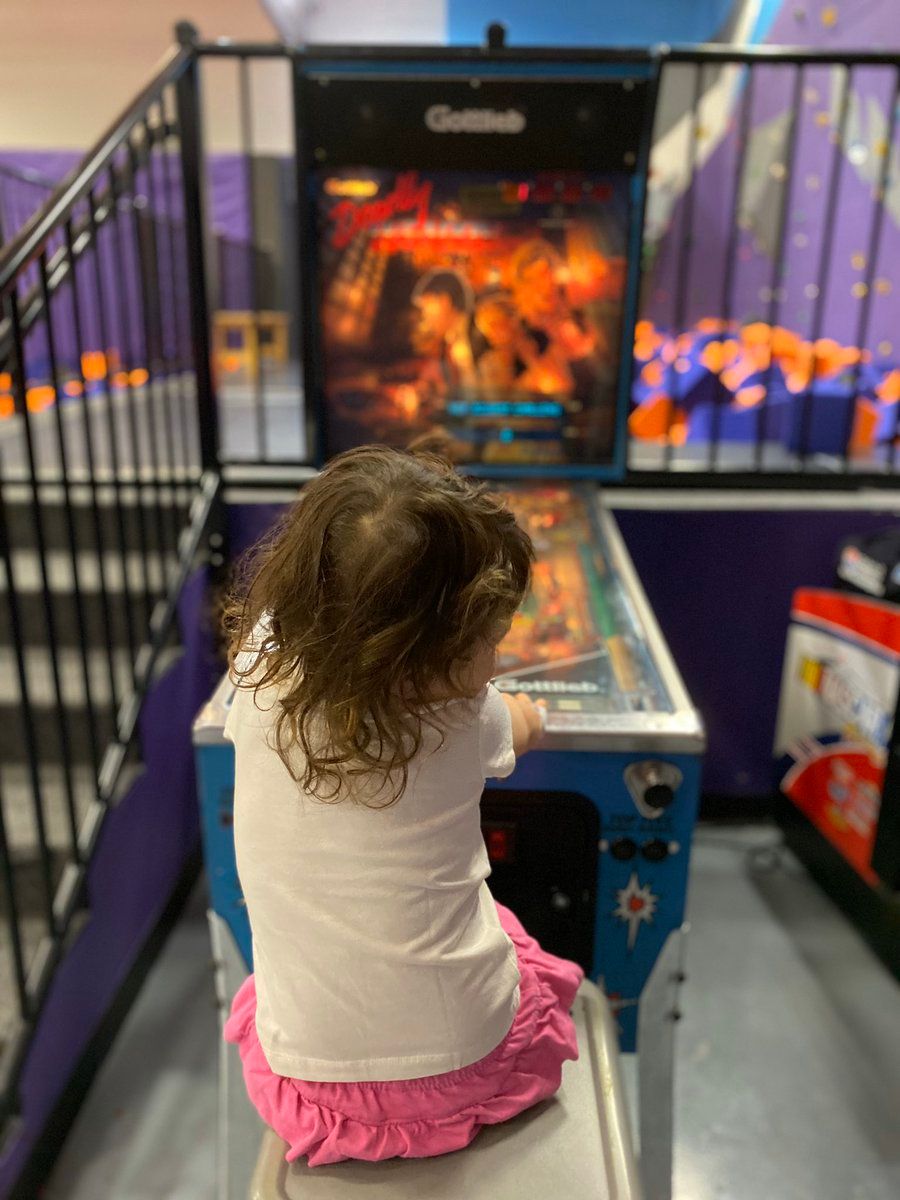 oh my god twitter doesn’t include alt text from images in their API