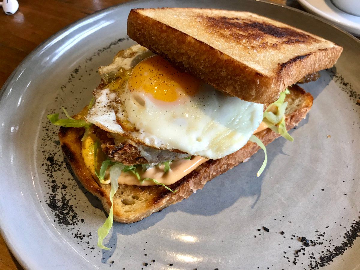 oh my god twitter doesn’t include alt text from images in their API