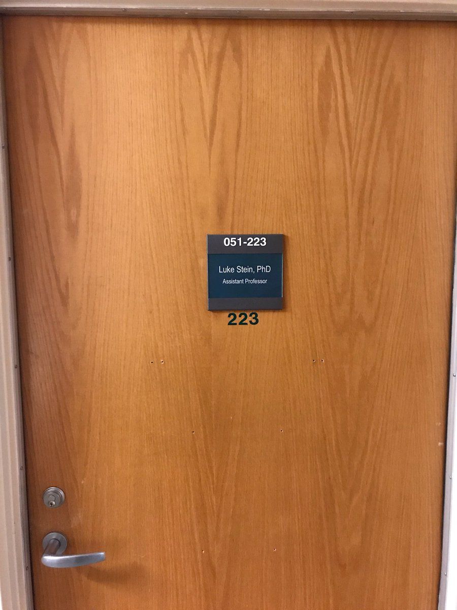 oh my god twitter doesn’t include alt text from images in their API